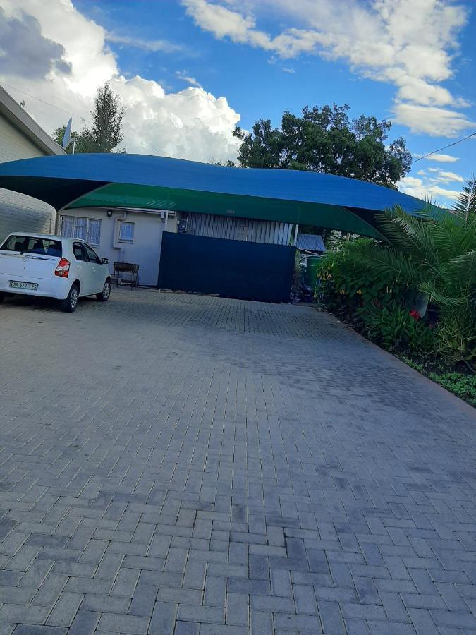 דירות בלומפונטייין Sleep@161 Benade Drive מראה חיצוני תמונה